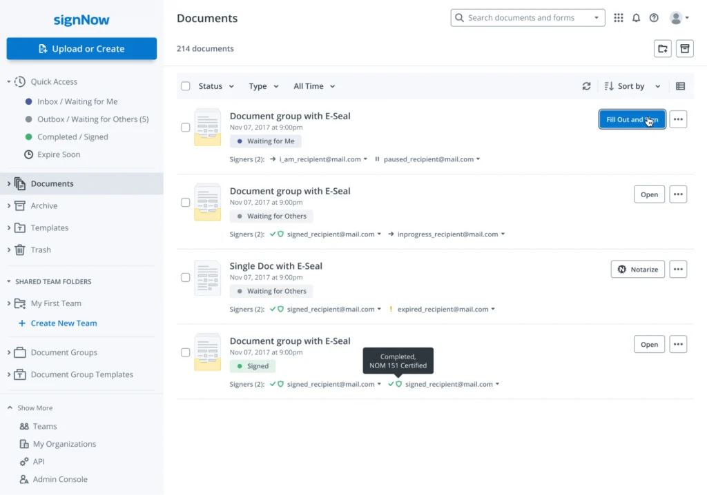 This image shows how the document status is updated in SignNow dashboard.